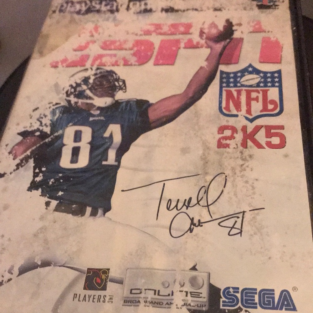 Madden NFL 2K5 Sega Cover Featuring #81 Terrell Owens